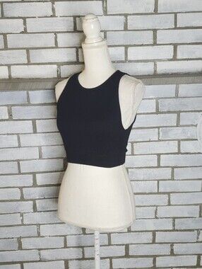 • Zara Women's Sleeveless Ribbed Crew Neck Crop Top Size Small Black
